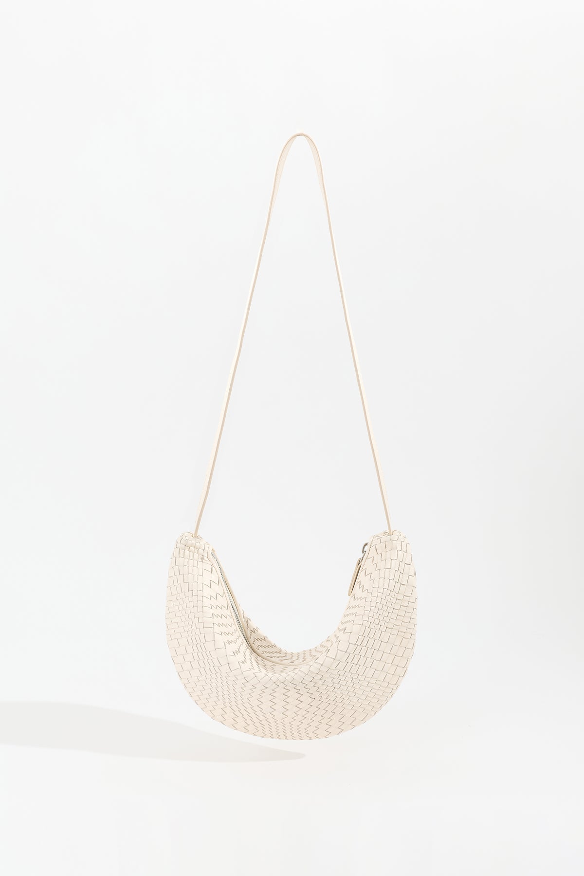 SORA handwoven nappa leather shoulder bag in Chalk by Narii
