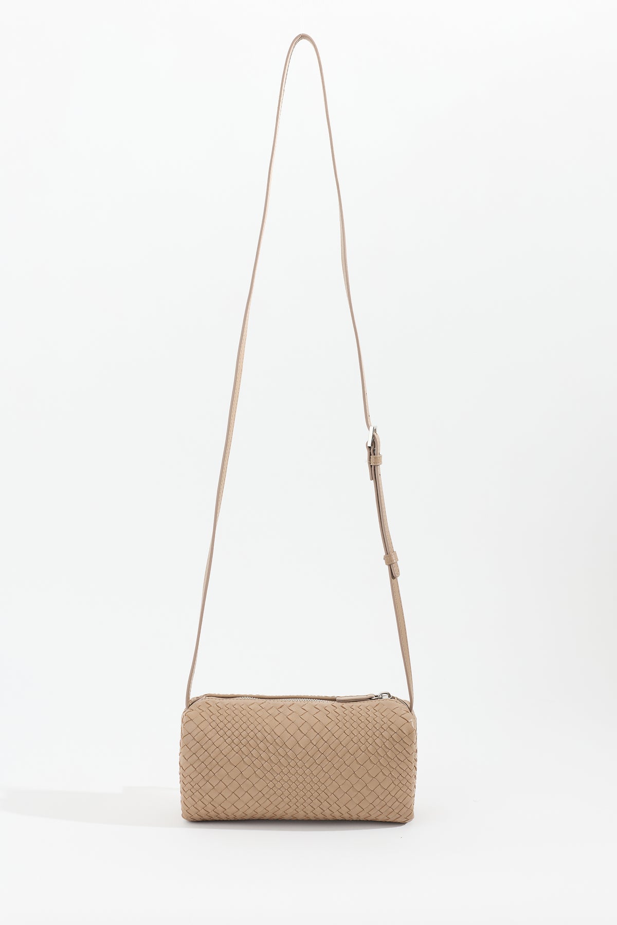 VEDA handwoven nappa leather crossbody bag in Taupe by Narii